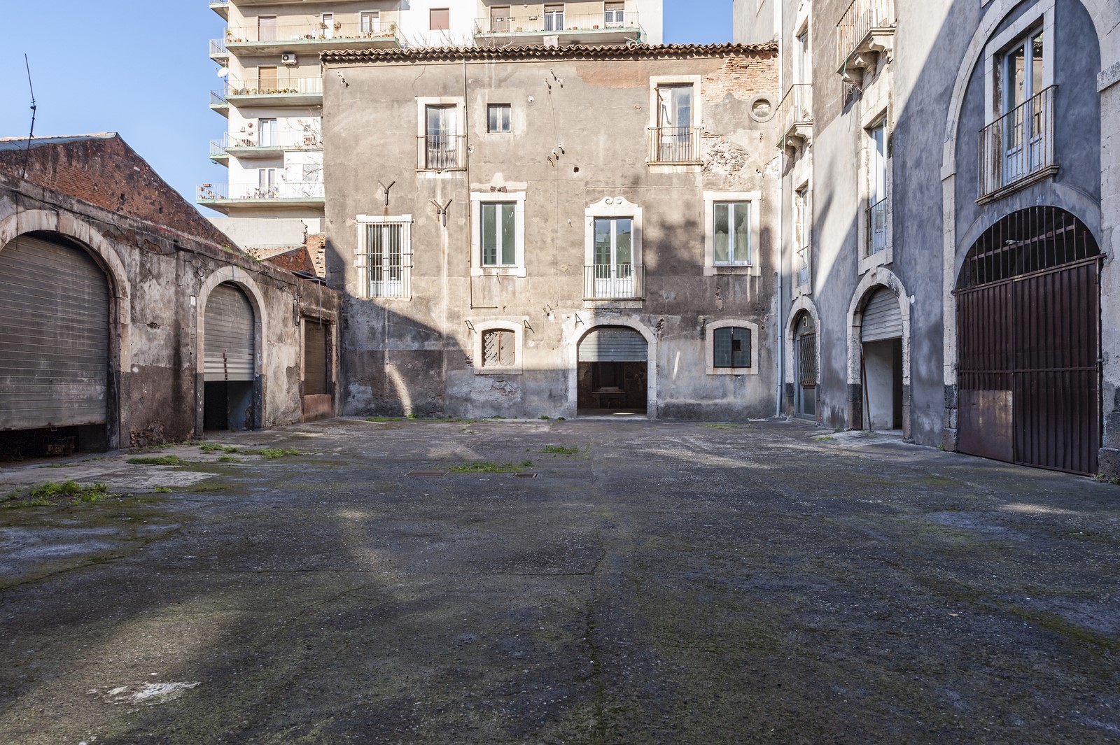 Catania – Complesso immobiliare in centro storico