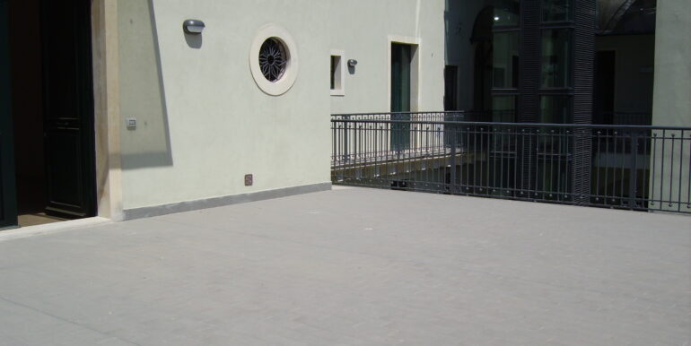 DIGITAL CAMERA